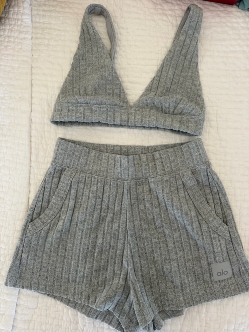 ALO Yoga Ribbed Gray Lounge Crop Top and Shorts Set